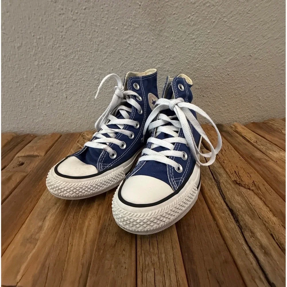 Converse Chuck Taylor All Star High Top Size 4 Navy Blue Kids Sneakers A09121C